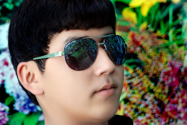  ,   Alek, 29 ,   