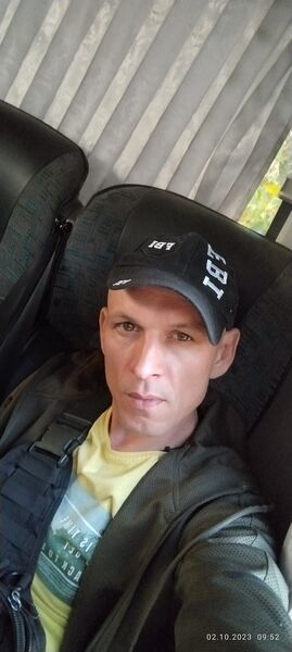 ,   Denni, 42 ,   ,   , c 