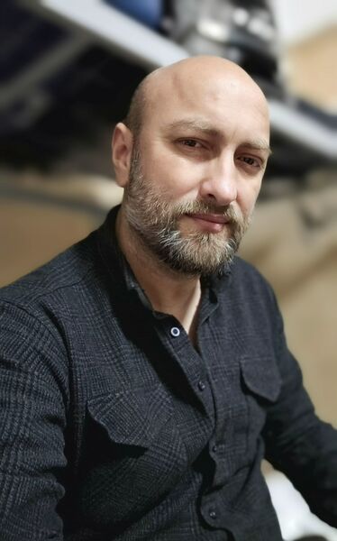  ,   Adam, 47 ,     , c 