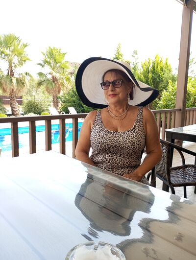  ,   , 67 ,   c , 