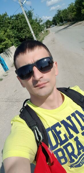  ,   Andrei, 37 ,   ,   , c 