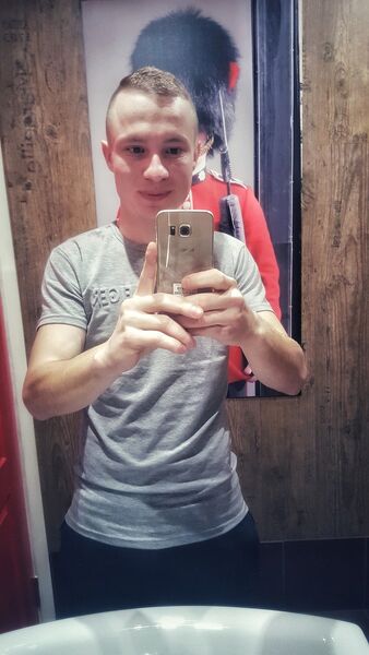  ,   Maks, 33 ,   ,   , c 