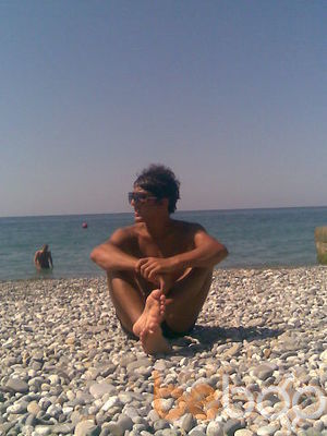  ,   Levon, 31 ,   