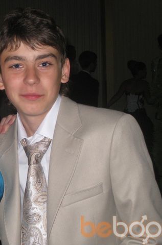  ,   Sergey, 32 ,  