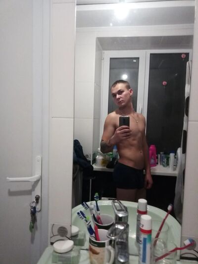  ,   Viktor, 30 ,   c 