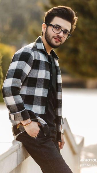  Zory,     , 37 ,  