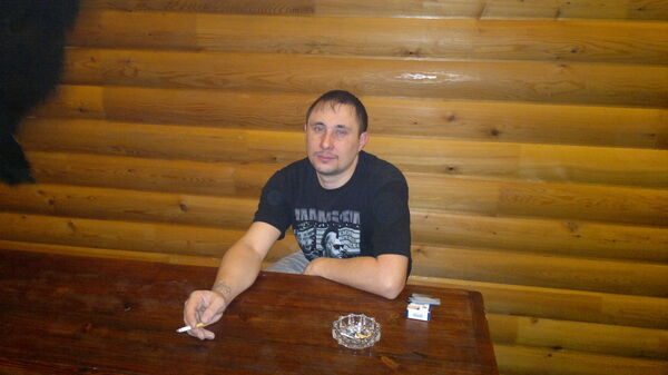  ,   Alex, 45 ,   