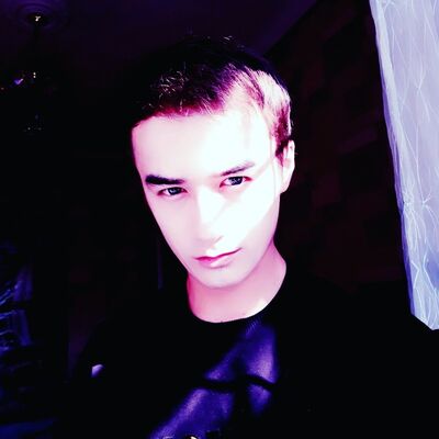  ,   AleX  MerceR, 29 ,   