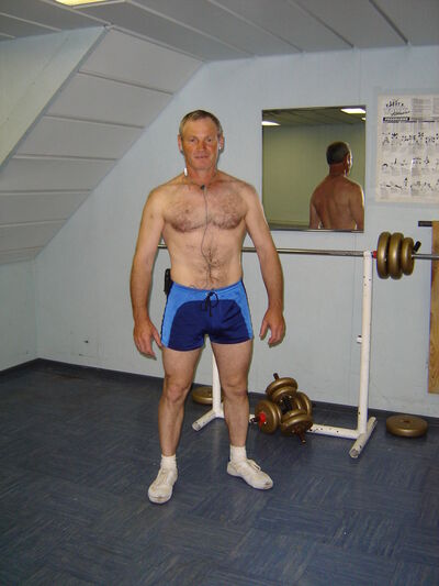  ,   Viktor, 53 ,   ,   , c 