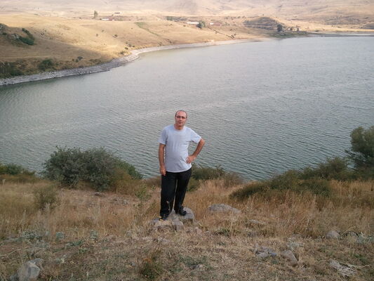  ,   Garik, 62 ,   
