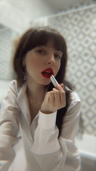  --,   Christine, 22 ,   ,   , c 