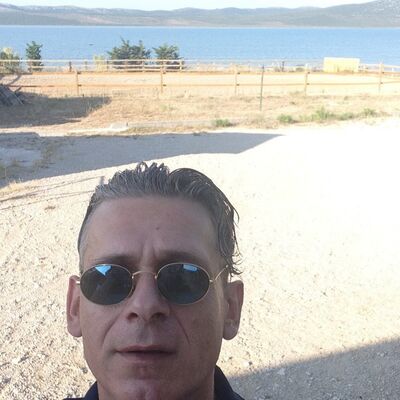  Zemun,   Aleksandar, 56 ,   ,   , c 