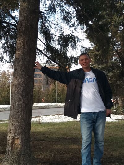  ,   Denis, 38 ,   ,   