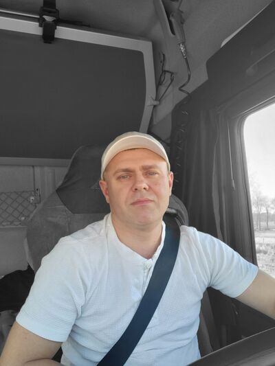  ,   Ivan, 37 ,   c 