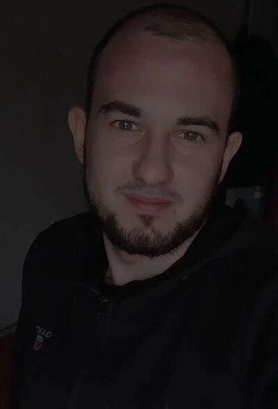  ,   Mikhail, 26 ,     , c 