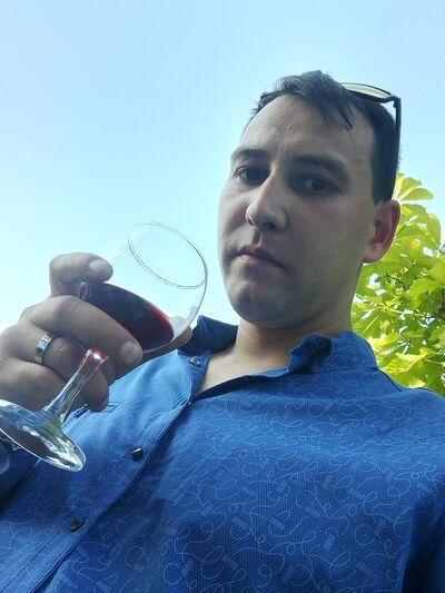  ,   Anatoly, 29 ,   ,   , c , 