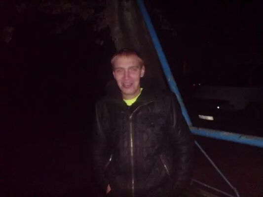  ,   Anton, 39 ,   ,   