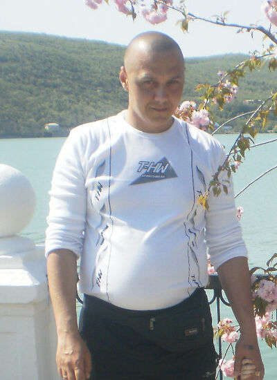  --,   , 44 ,   