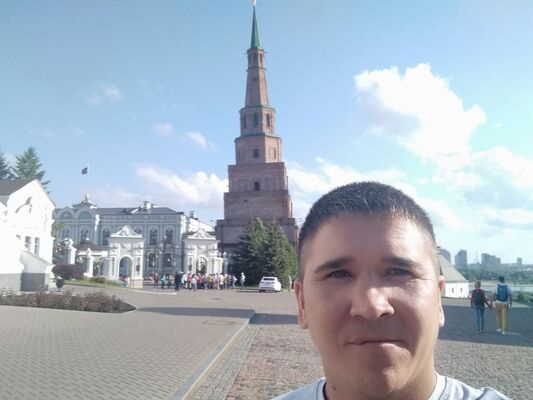  ,   Azat, 38 ,   ,   