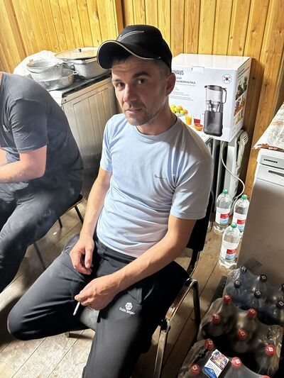  -,   , 33 ,  