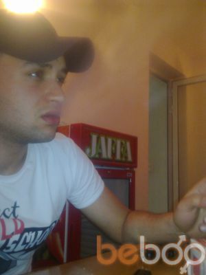  ,   Raf, 37 ,   