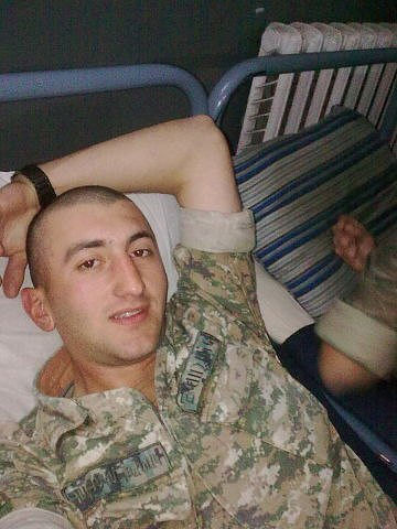  ,   Vahe, 31 ,  