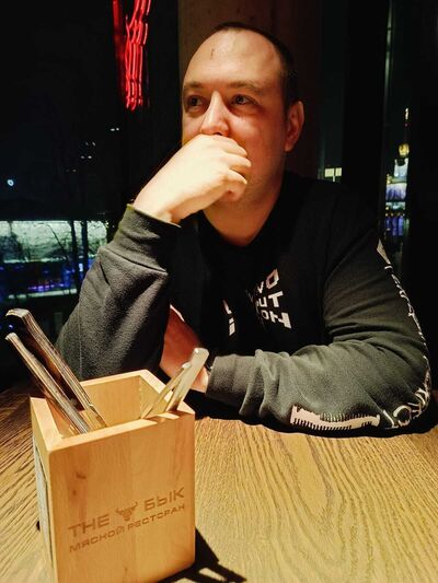  ,   Oleg, 37 ,   ,   , c , 