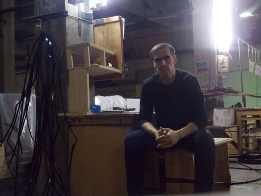  ,   Vadim, 49 ,  