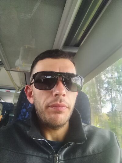  ,   Suren, 28 ,   ,   