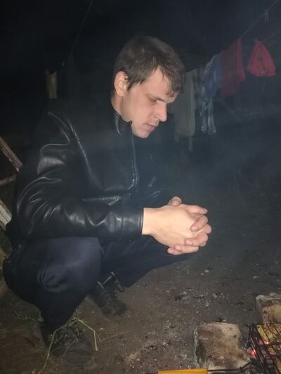  ,   Artem, 37 ,  
