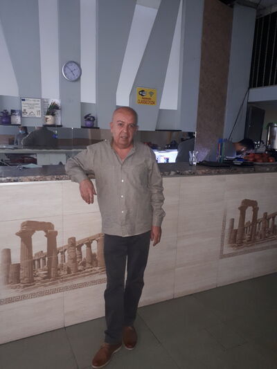  ,   Ali, 50 ,   ,   