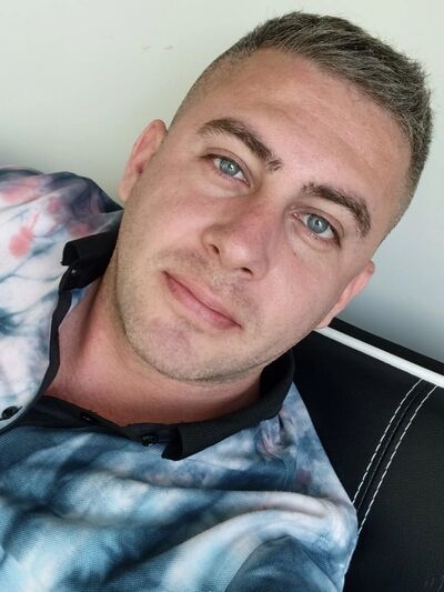  ,   Sergei, 32 ,   ,   