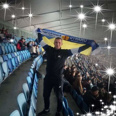  ,   Vitktor, 33 ,   ,   , c 