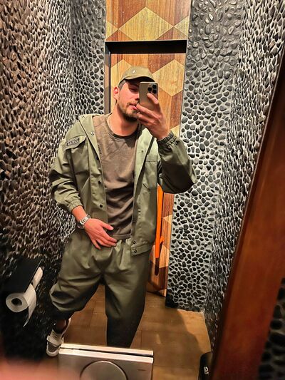  ,   Alex, 30 ,   ,   