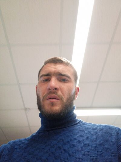  ,   Alex, 33 ,   ,   