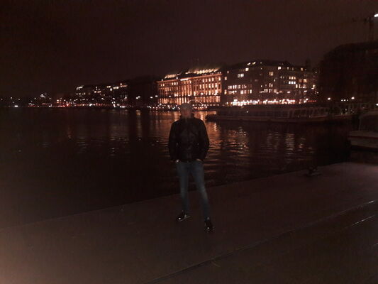  ,   Oleksandr, 35 ,   ,   , c 