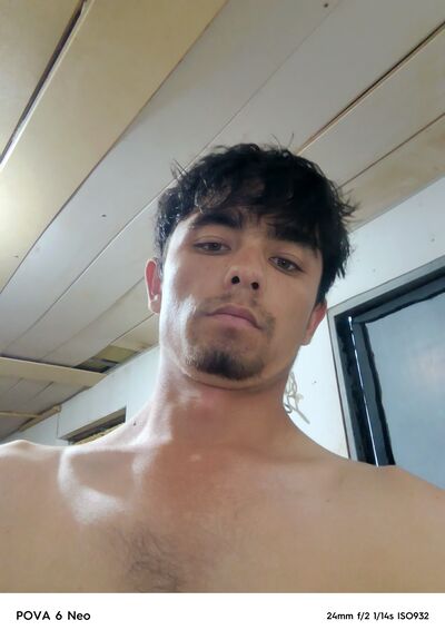  ,   Quvonchbek, 21 ,   ,   