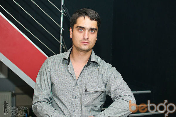  ,   Danik, 33 ,  
