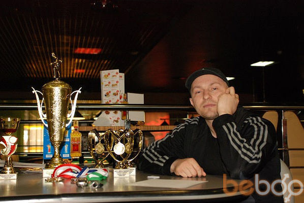  ,   Vadim, 45 ,   