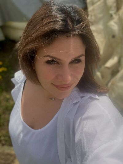  ,   Olga, 40 ,   ,   