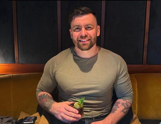 ,   Jame walker, 48 ,   ,   
