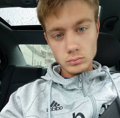  Les Mureaux,   Alex, 25 ,   ,   
