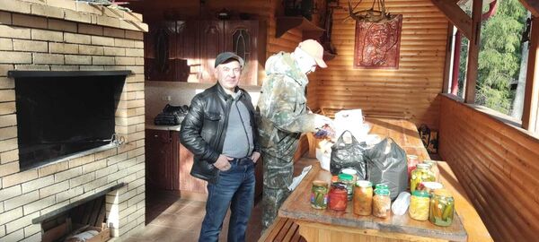  ,   Andrey, 43 ,  