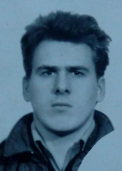  ,   Simas, 54 ,   