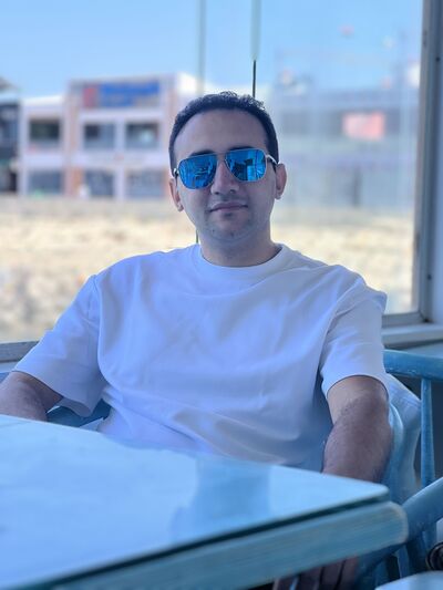  ,   Fathy, 33 ,   ,   