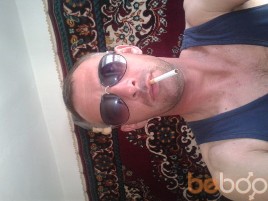  ,   Leon, 44 ,   