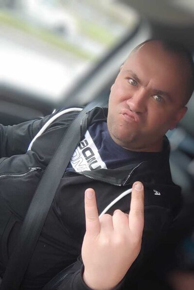  ,   Garry, 44 ,   ,   , c , 