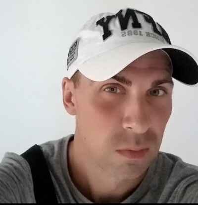  ,   Denis, 41 ,   ,   