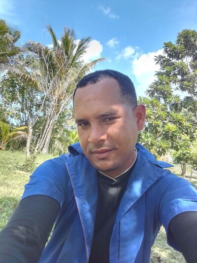  ,   Alberto, 34 ,   ,   