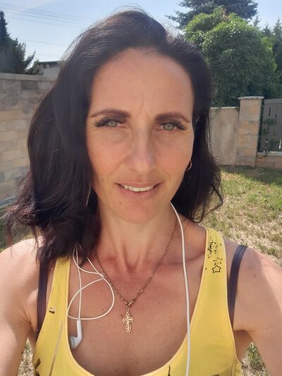  Cermany,   , 42 ,     , c 